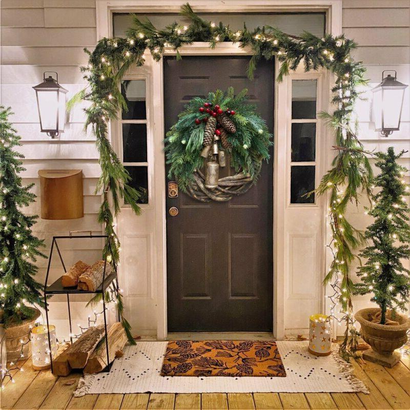 Farmhouse Christmas Wreath Boho Rustic Vine Wreath with Pinecones Berries and Golden Bells 17 Inch — photo 3