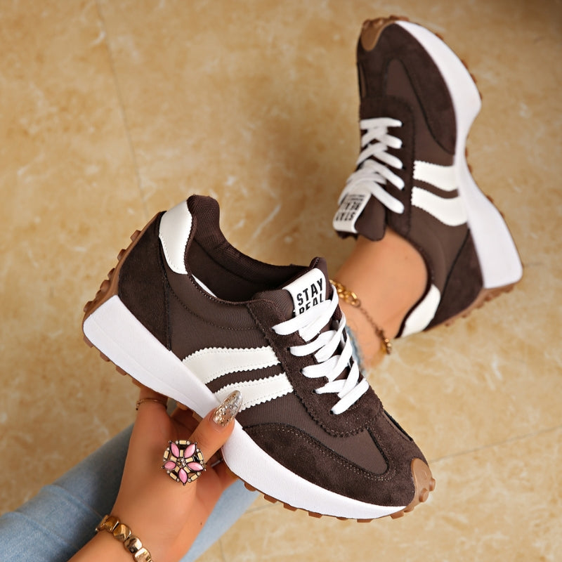 Women's Retro Platform Running Sneakers in Suede for Street Style — photo 3