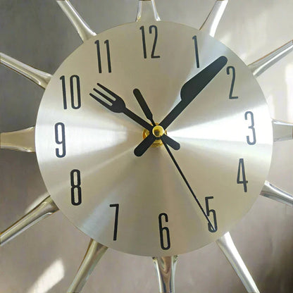 Wall Clock | Bold Round Design & Silent Quartz Movement — photo 4