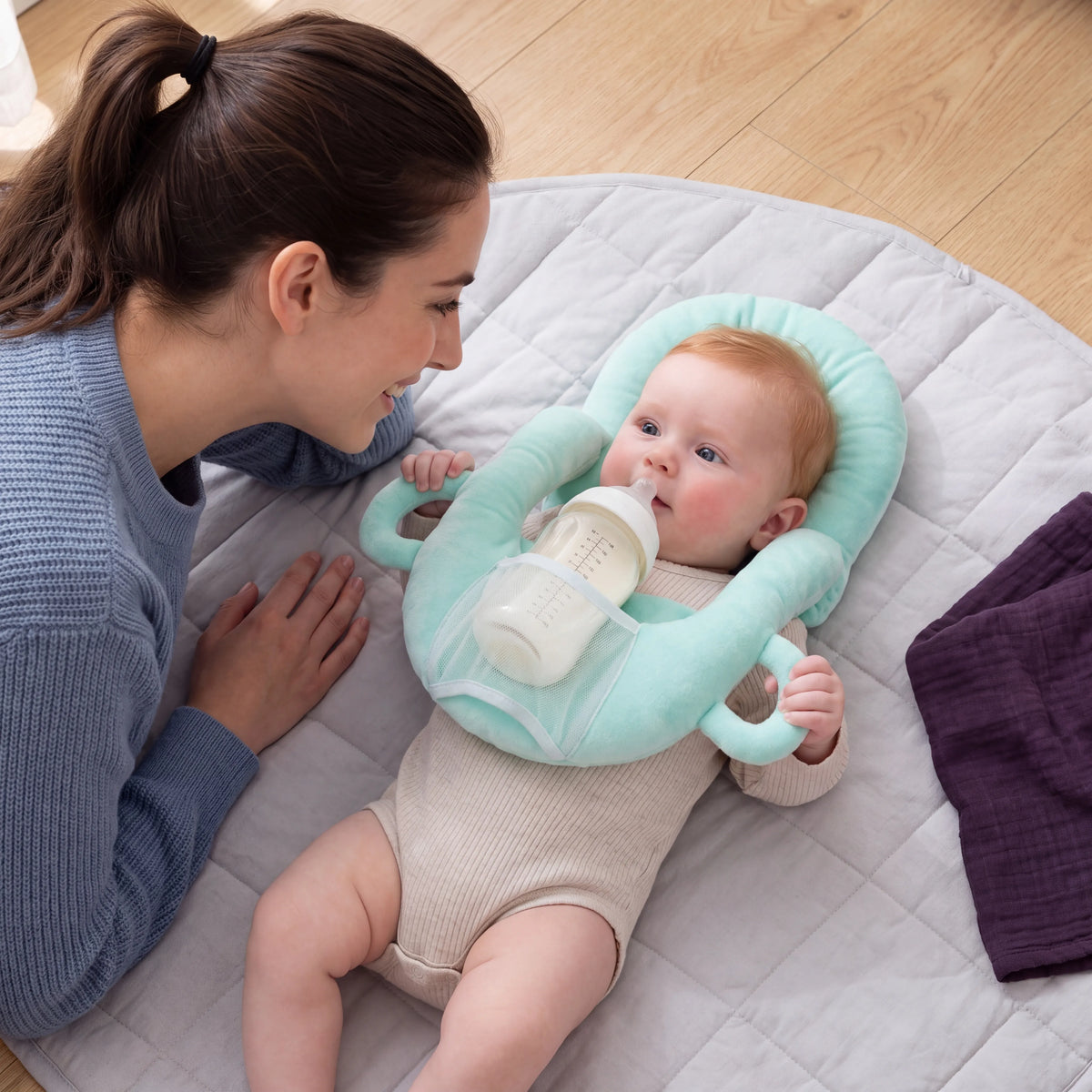 U-Shaped Baby Feeding Support Pillow — photo 2