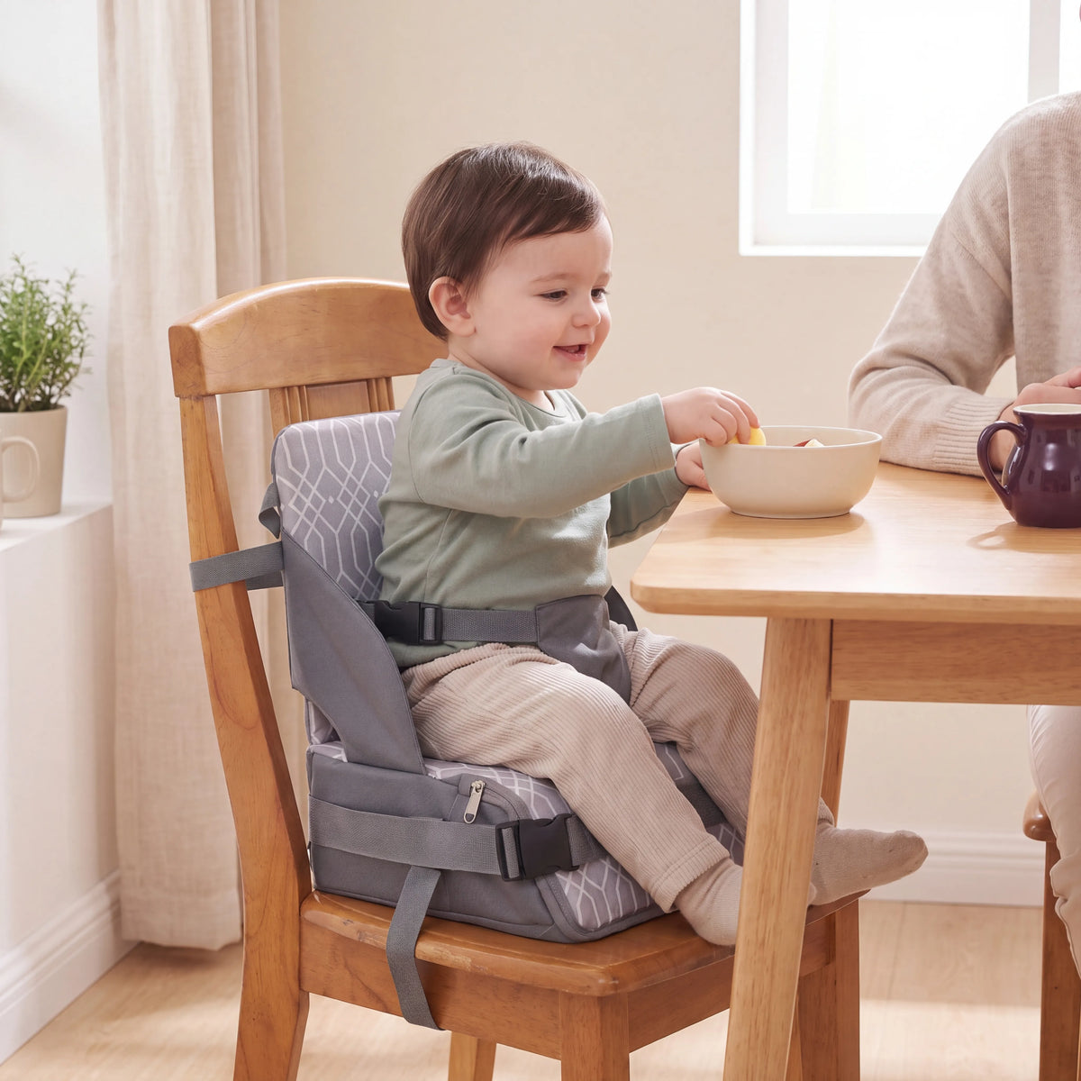 Foldable Baby Booster Seat — photo 6
