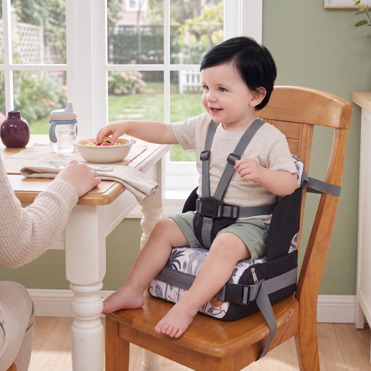 Foldable Baby Booster Seat — photo 3