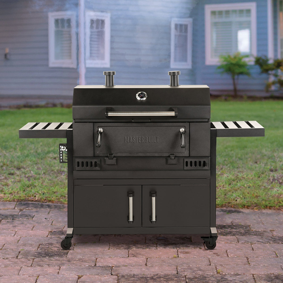 Masterbuilt 36-inch Charcoal Grill — photo 3