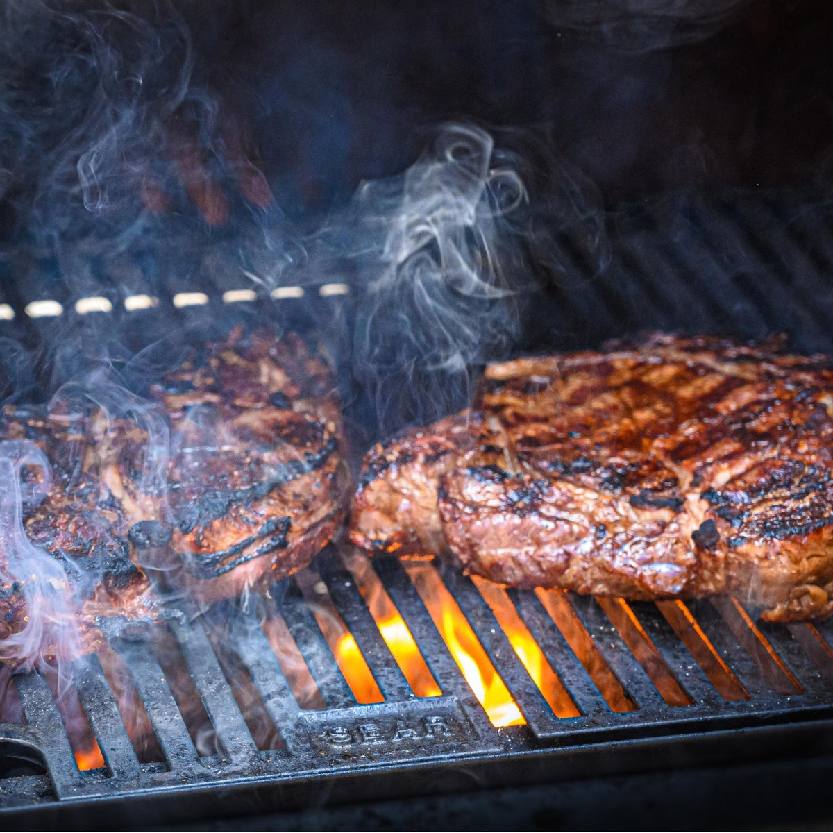 Masterbuilt 36-inch Charcoal Grill — photo 6