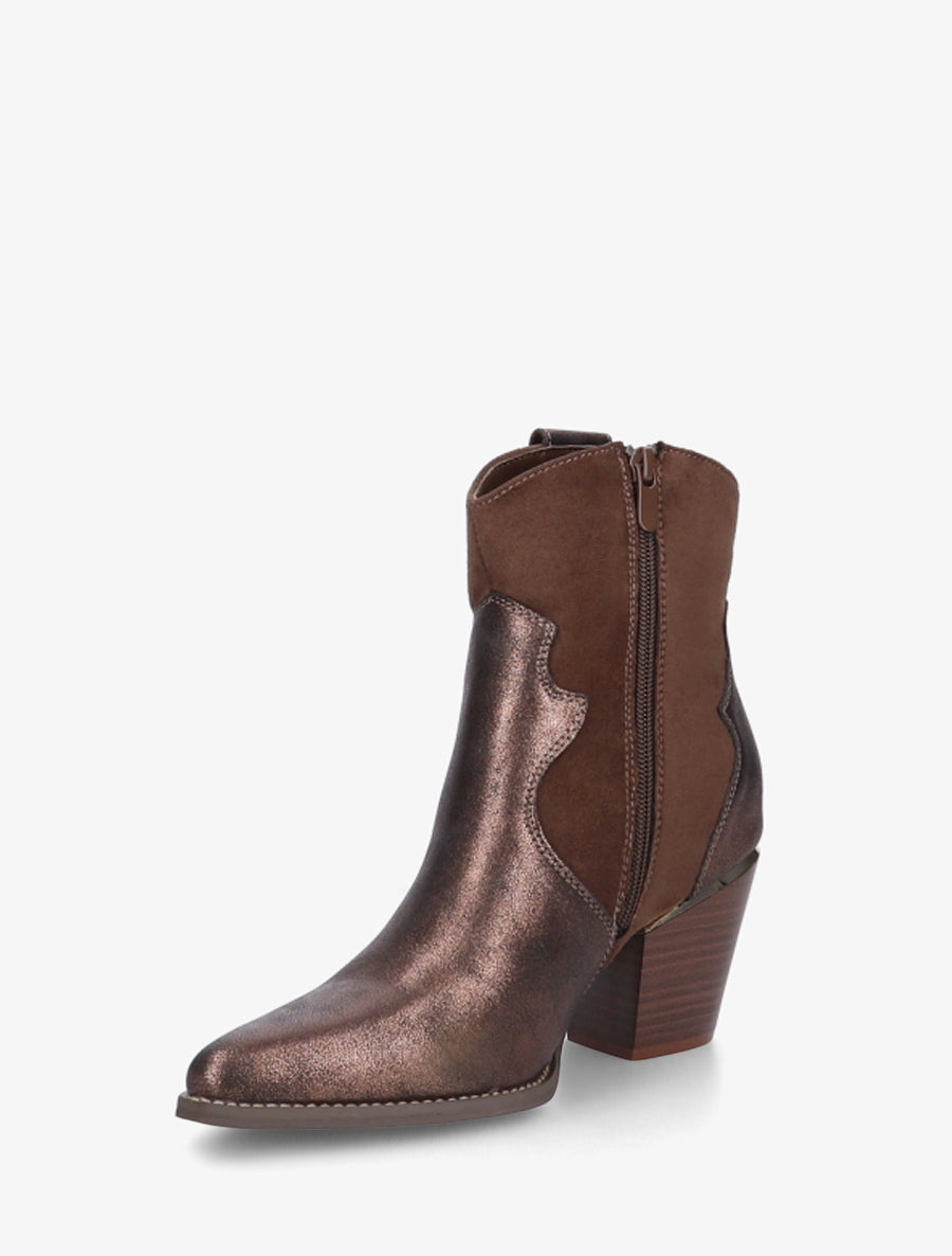 Nordspur | Western Ankle Boots with Pearlescent Panels — photo 3