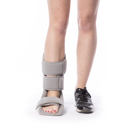 Plantar Fasciitis Splint – Adjustable Dorsiflexion Night Brace for Heel Pain — photo 1