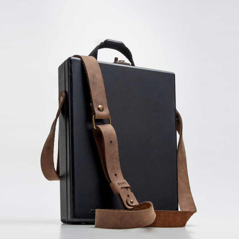 Writers Messenger Box | Walnut Briefcase-Style & Pen Loops | A5 — photo 10