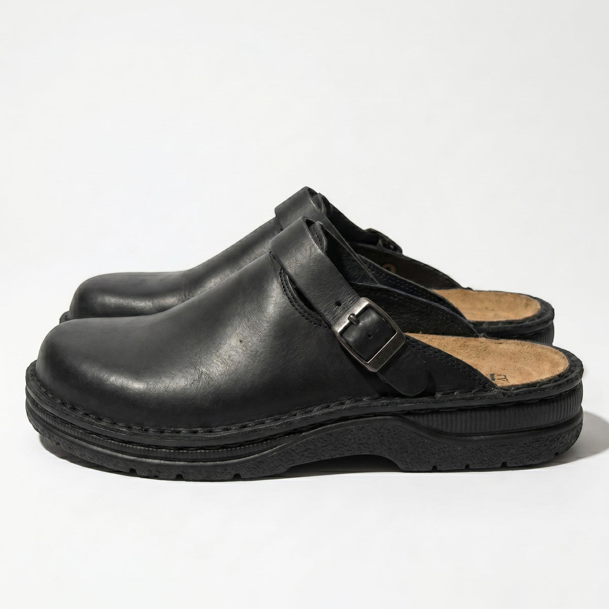 Benjamin – Elegant Orthopaedic Clogs – Slip-Resistant, Padded Sole — photo 5
