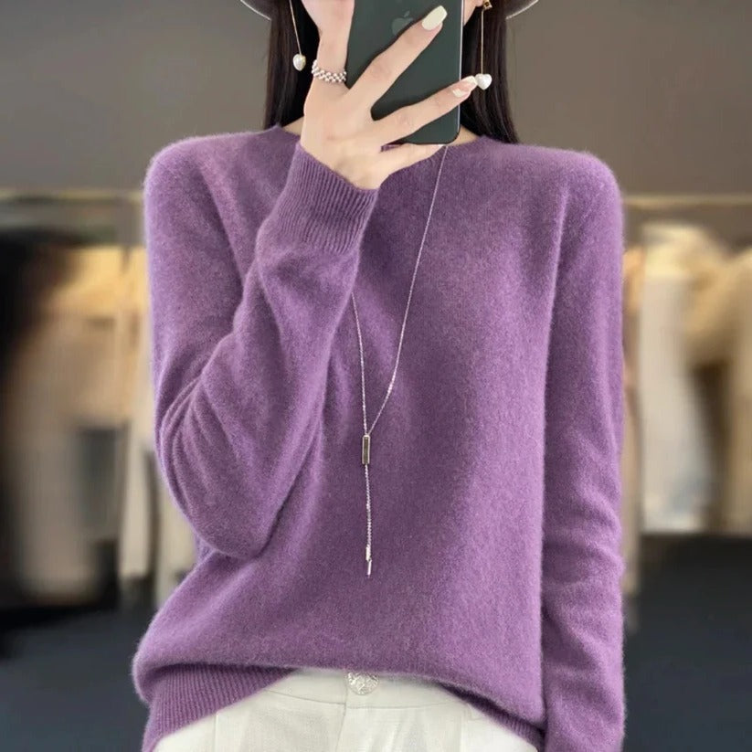 Women's Crewneck Cashmere Jumper - Pullover Style — photo 11