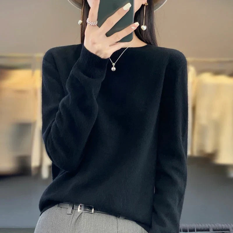 Women's Crewneck Cashmere Jumper - Pullover Style — photo 13