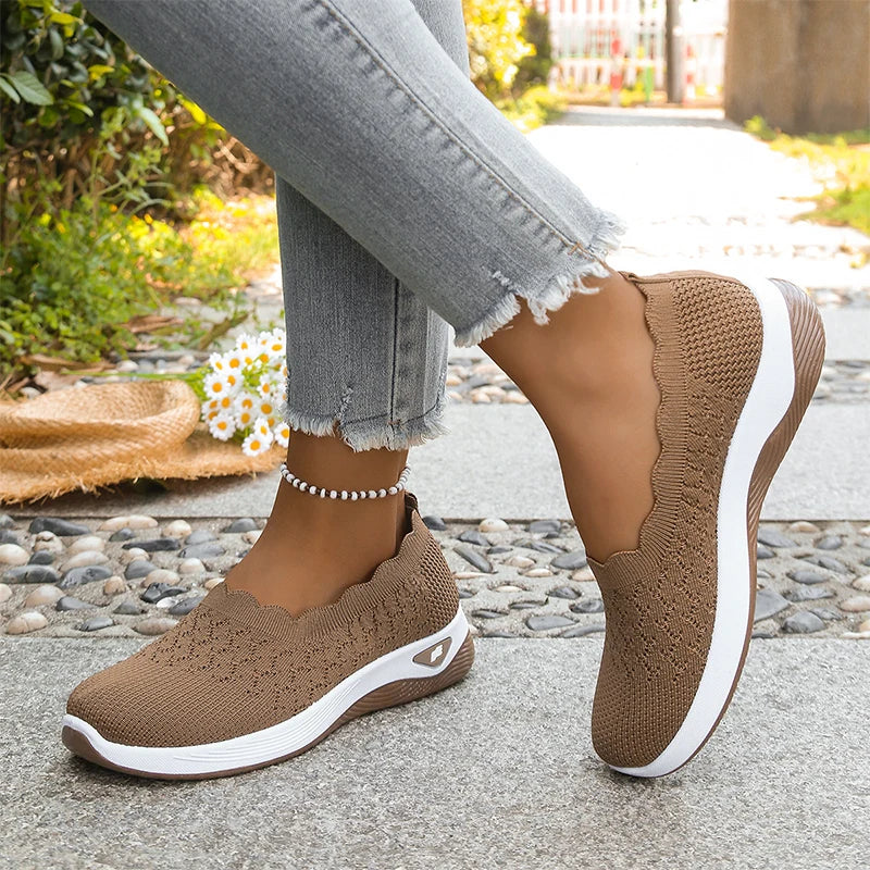 Cushioned Slip-On Walking Shoes for Women, Lightweight and Breathable — photo 20