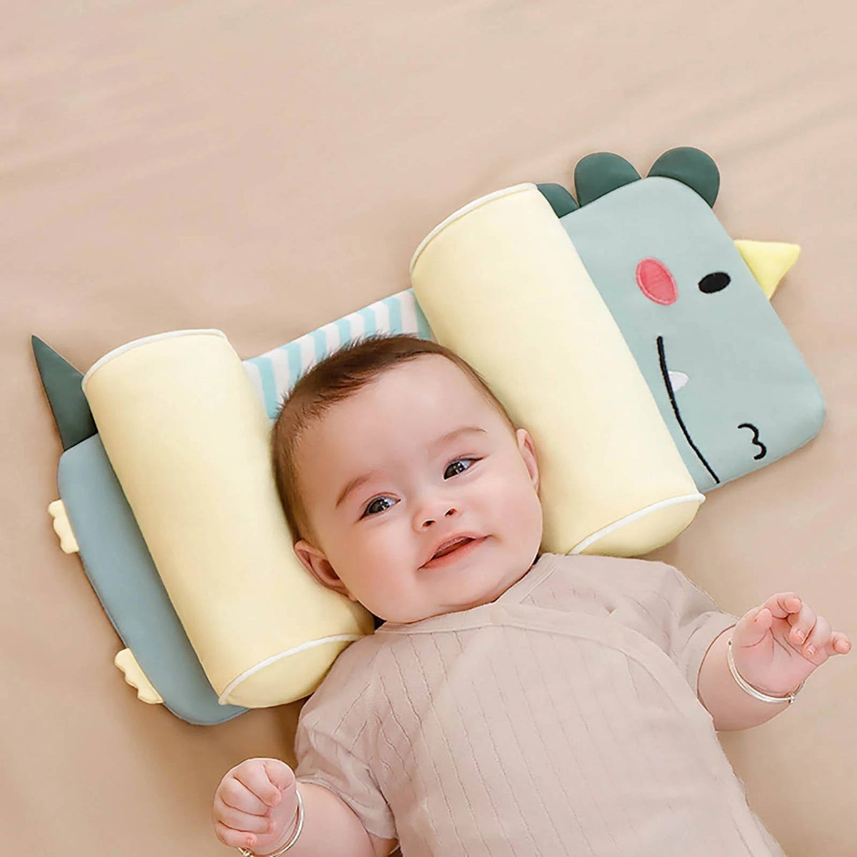 Thermabuild | Adjustable Newborn Baby Head Pillow — photo 1