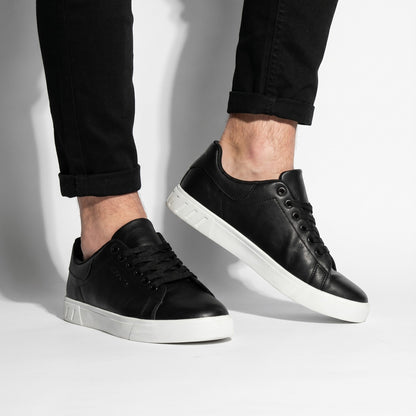 Jonas – Minimalist Casual Low-Top Trainers — photo 2