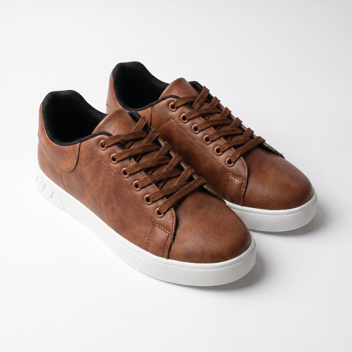 Jonas – Minimalist Casual Low-Top Trainers — photo 10