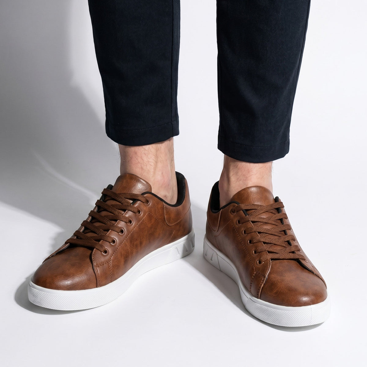 Jonas – Minimalist Casual Low-Top Trainers — photo 8