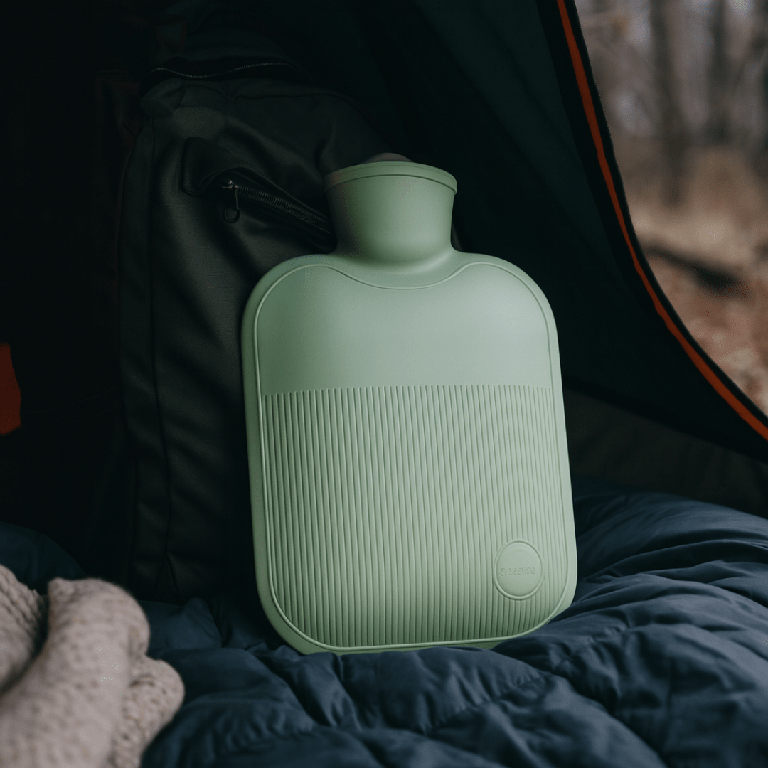 Large Hot Water Bottle 68 oz with Soft Fleece Cover – Leak-Resistant, Warmth for Feet, Hands & Back, 4 Colours — photo 1