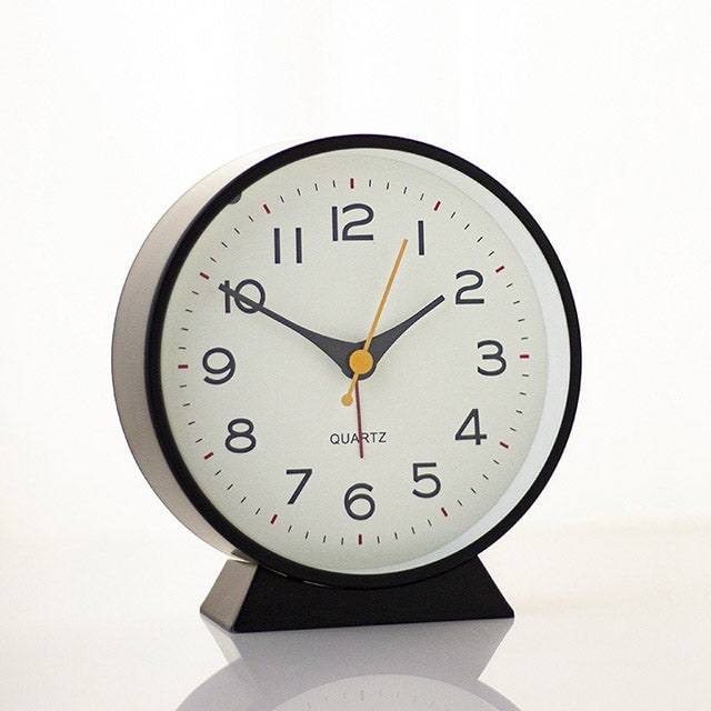 Retro Analog Alarm Clock with Backlight Silent Battery Operated Non-Ticking Quartz — photo 8