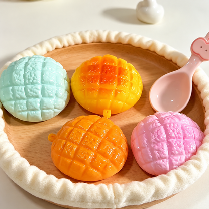 Crunchy Pineapple Bun Squishy — photo 1